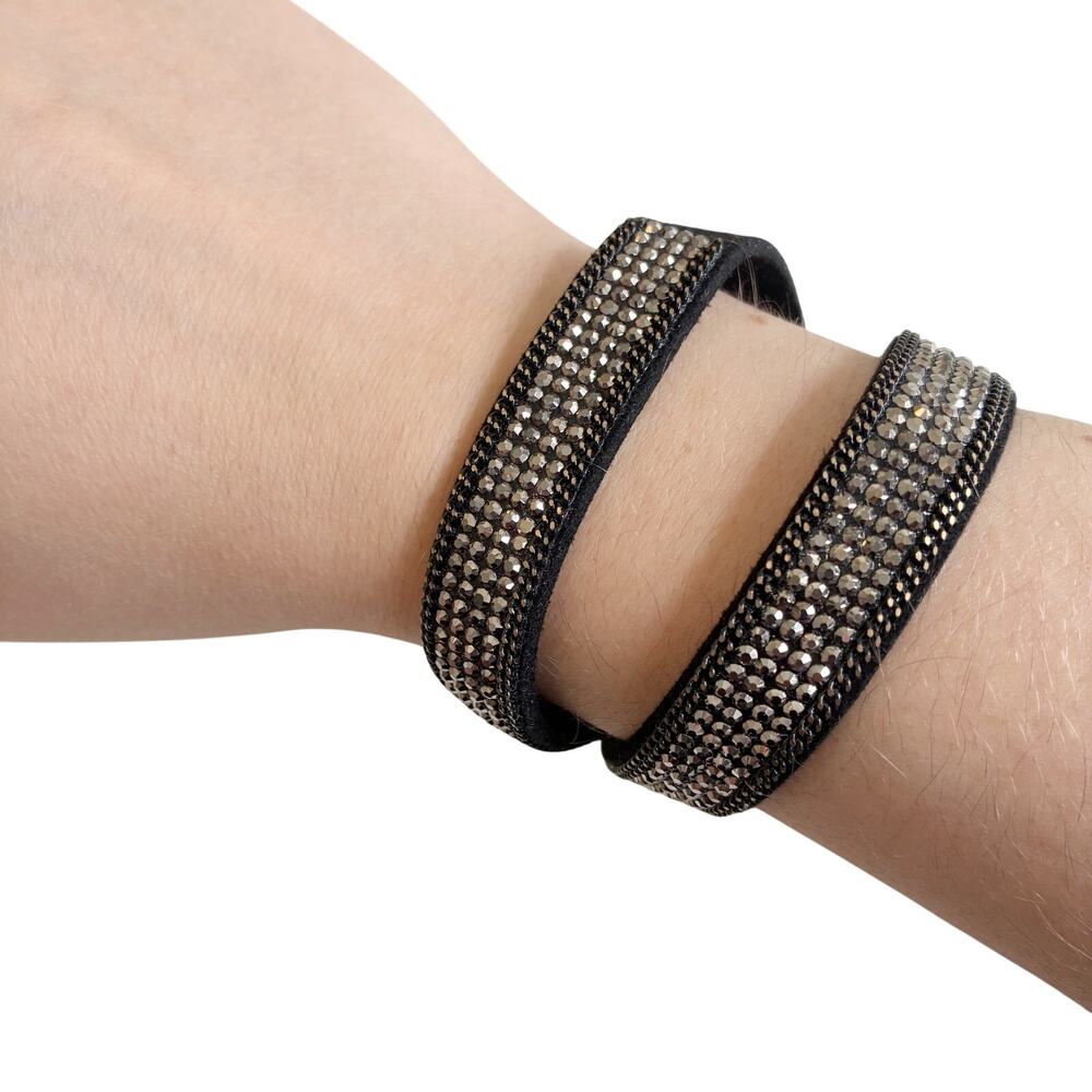 YIK Fung Genuine Leather Wrap Bracelet Gray Crystals Snap Closure